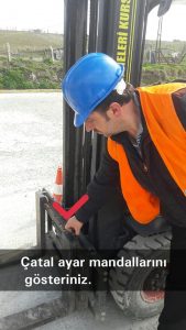 Çatal ayar mandallarını gösteriniz.